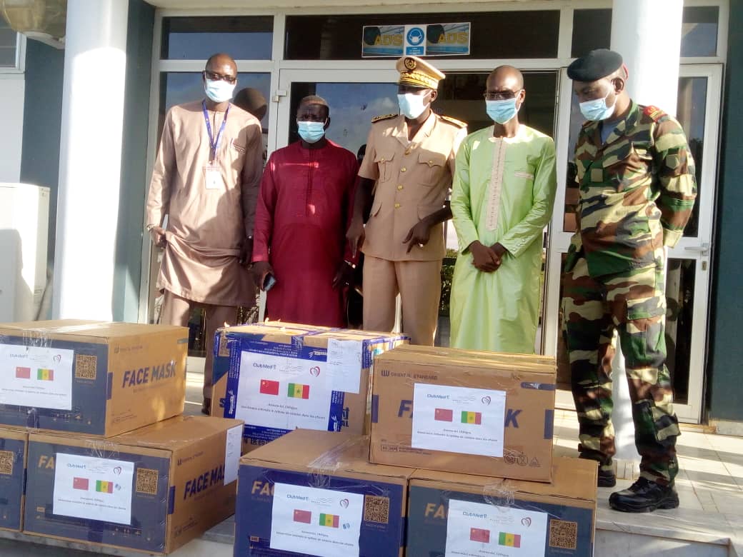 Ziguinchor : Le Club Med offre 4 800 tests de Covid-19 et 3 960 masques FP2 à la région