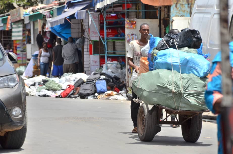 Photos- vidéo : Sandaga, les commerçants plient bagages