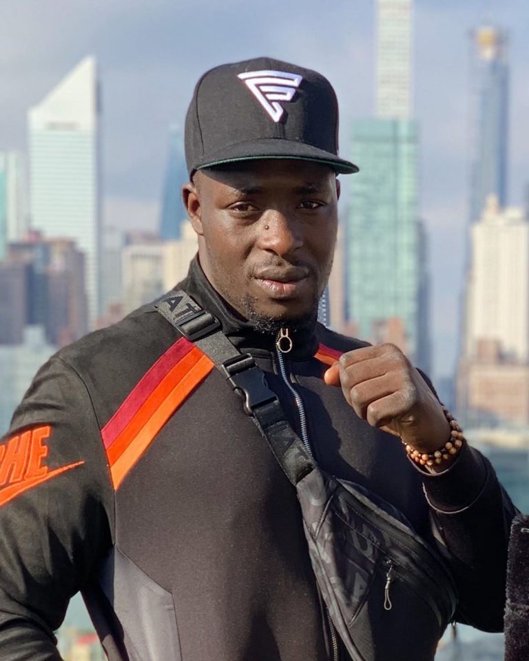 Photos : Siteu en toute complicité avec son épouse