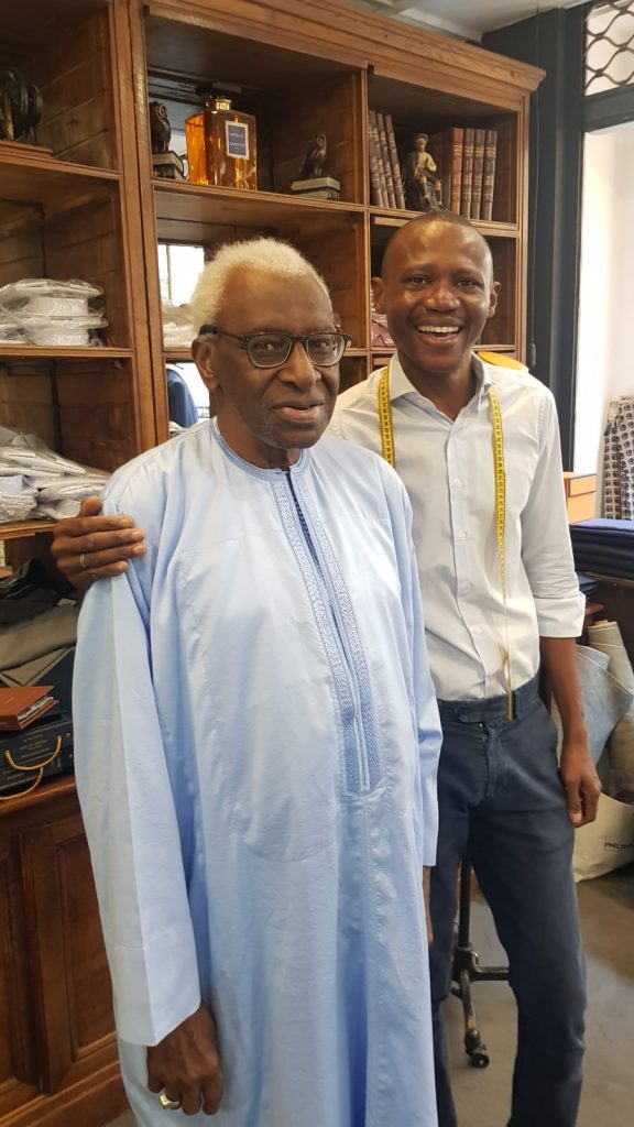 (Photos) Le Président Lamine Diack est allé rendre visite à Assane Pene le fils de Oumar Pene