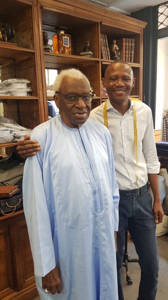 (Photos) Le Président Lamine Diack est allé rendre visite à Assane Pene le fils de Oumar Pene