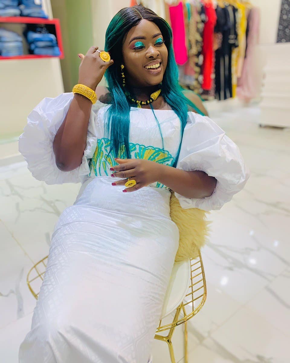 ( 15 Photos ) Mode Vendredi: Sabel Dieng, étale sa classe, elle respire la forme