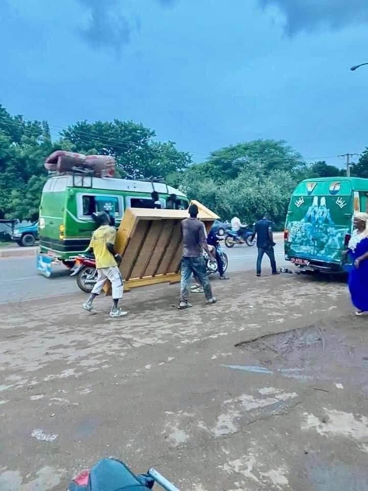 (Photos+Vidéo) Coup d’Etat au Mali : Découvrez ce qui reste de la Maison de Karim Keïta, fils d’IBK