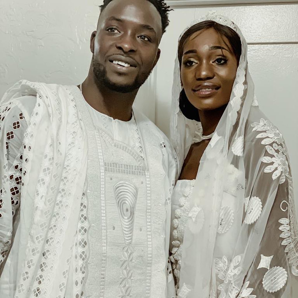 Photos : Siteu en toute complicité avec son épouse