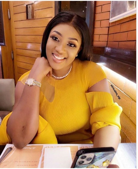 (03 Photos) La « Awo » de Cheikhou Kouyaté dévoile toute sa classe dans une hyper class