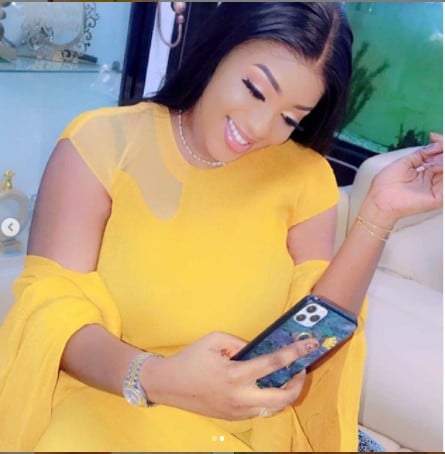 (03 Photos) La « Awo » de Cheikhou Kouyaté dévoile toute sa classe dans une hyper class