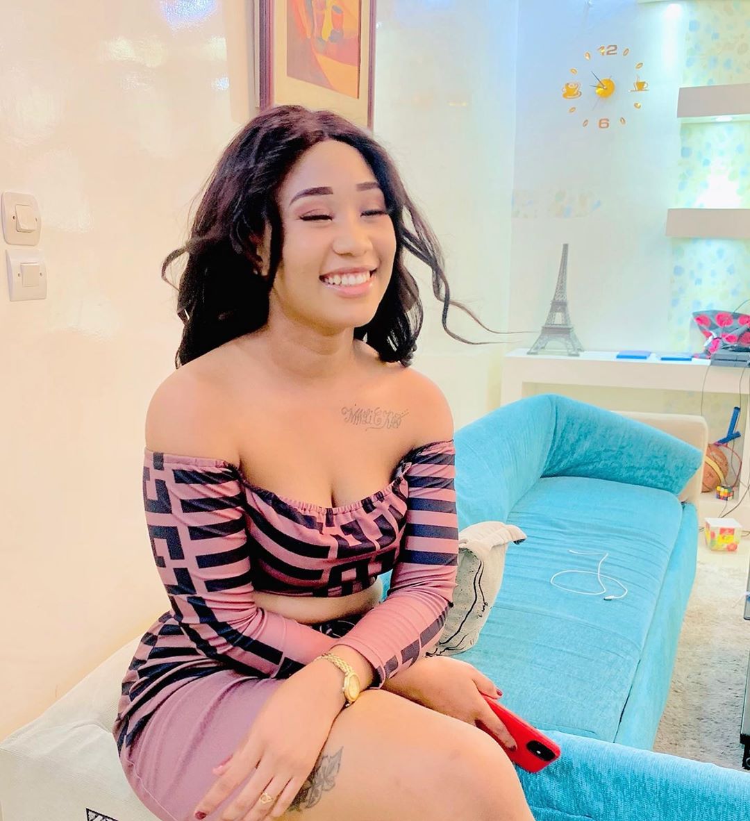 (05 Photos) Les nouveaux clichés ultra s£xy de Alima de la Série "Adja"