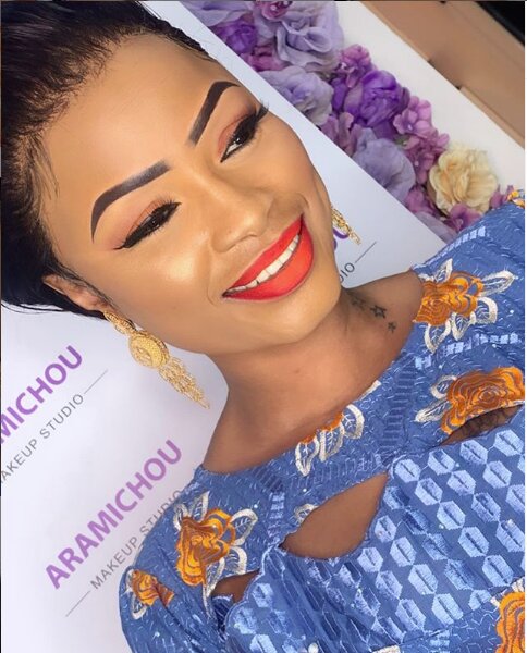 (05 Photos) : Fraichement mariée : Mbathio Ndiaye “charme” son Aladji Ass