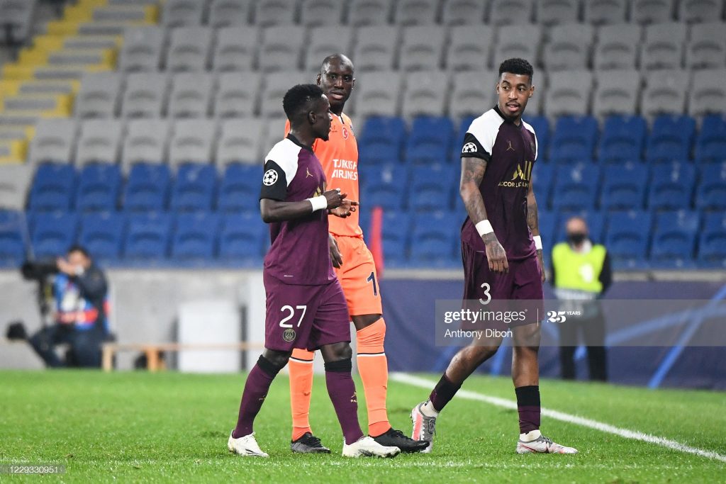 (05 Photos) Victoire du PSG sur Basaksehir (2-0), Retrouvailles entre Gana Gueye et Demba Ba après la rencontre
