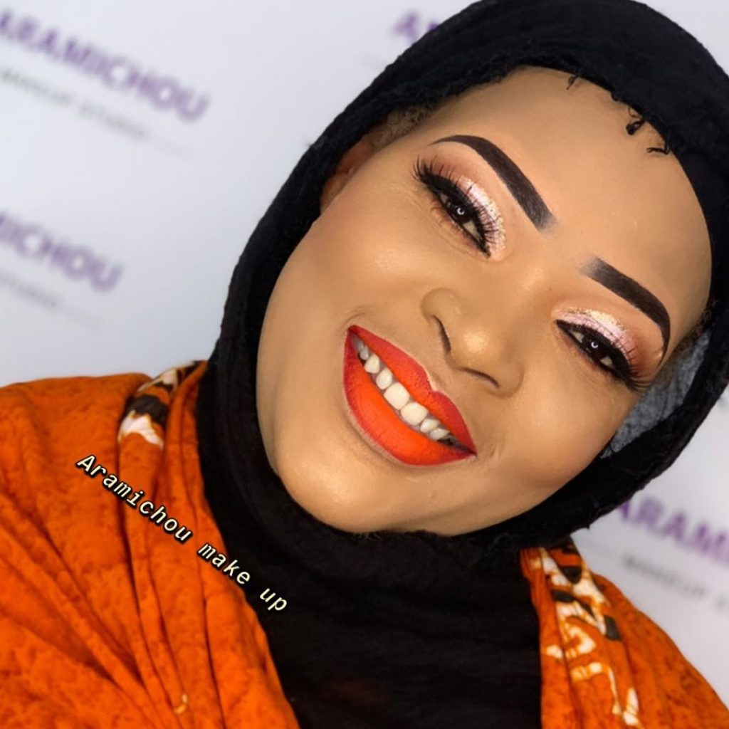 (05 Photos ) Boury Bathily, méconnaissable après son make-up