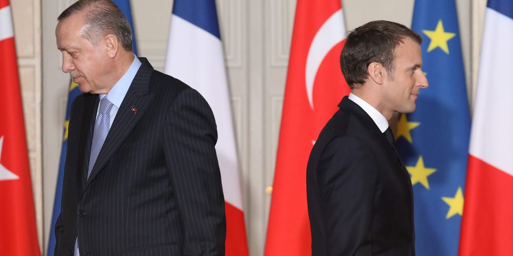 Erdogan dénonce l'attitude de Macron envers les musulmans de France, l'appel à subir un « examen de santé mentale »