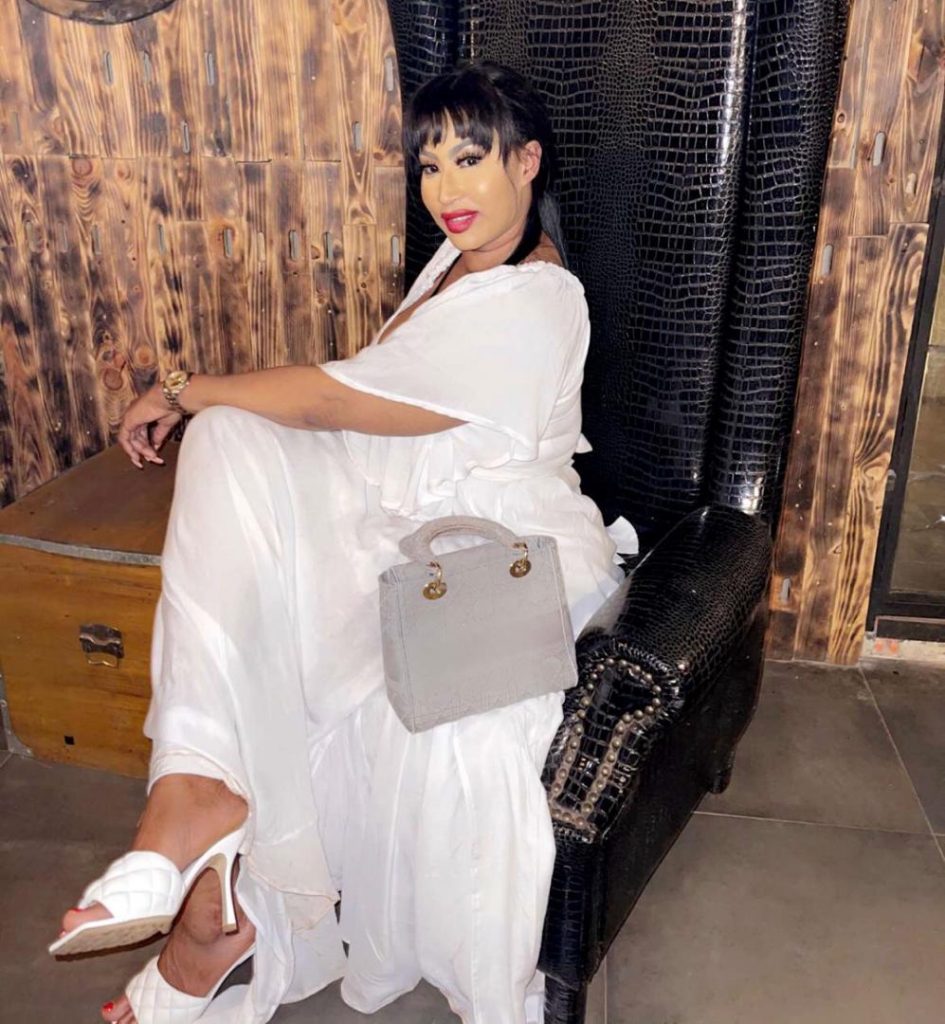 (05 Photos) Les Images De L’anniversaire De Diaba Sora