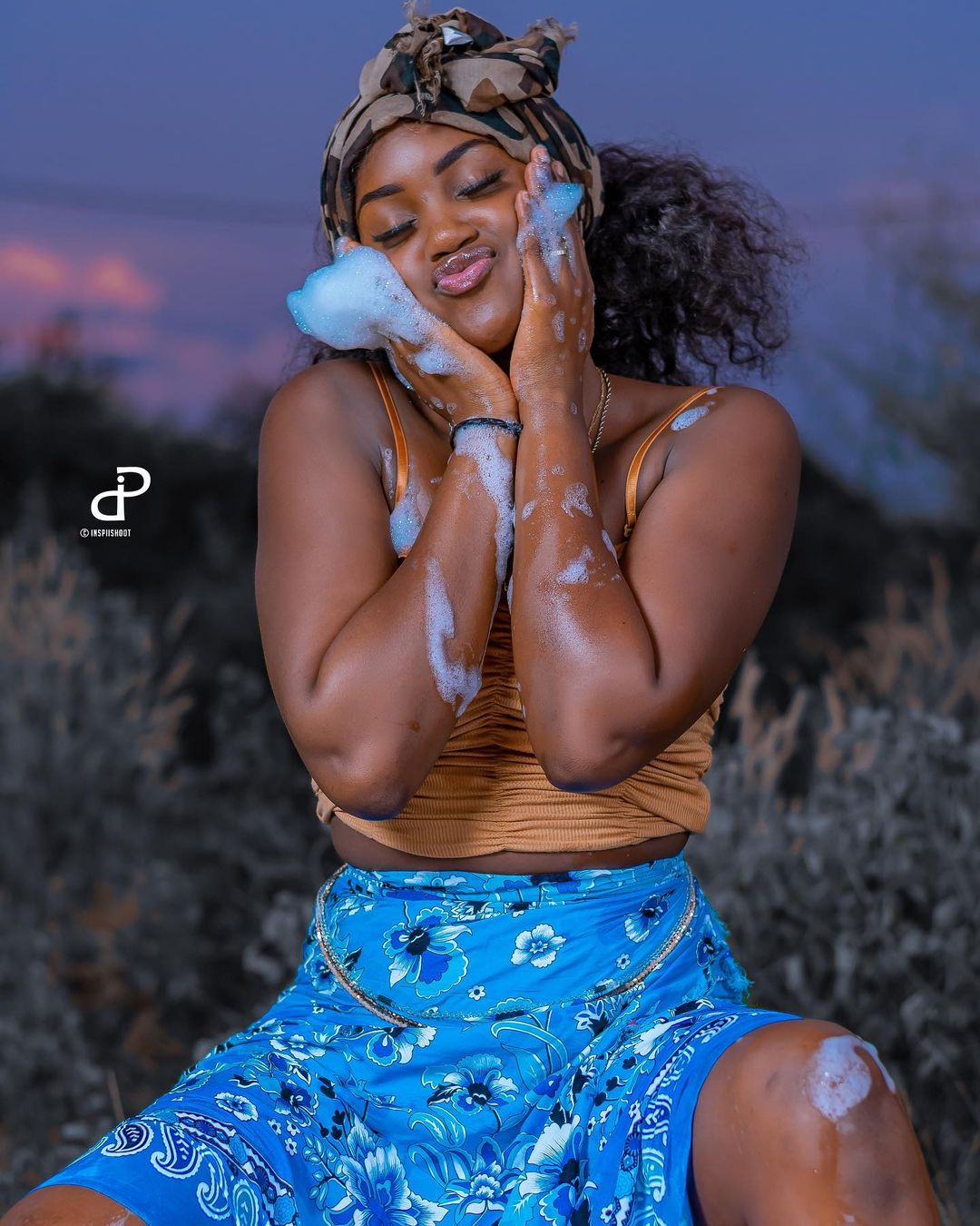 (10 Photos) - Cathy de la série Virginie dévoile une silhouette de rêve en shooting