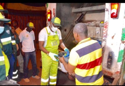 Photos - Collecte nocturne: Tournée de supervision du coordonnateur national de l'UCG