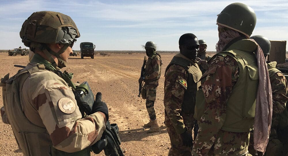 Mali : Al Qaïda revendique l'attaque de trois bases françaises