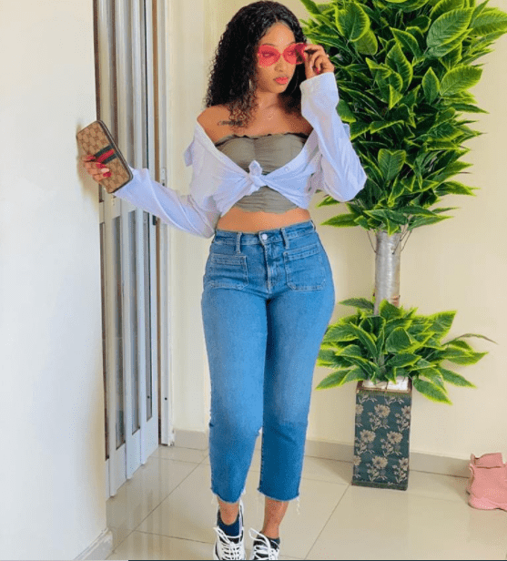 (Photos) Admirez les clichés ultra s£xy de la femme de Abba dans Gallé No Stress