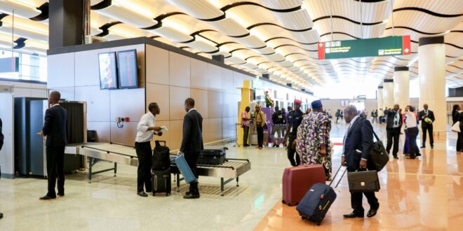 Trafic de passagers, de cartes d'embarquements: une mafia démantelée à l'AIBD