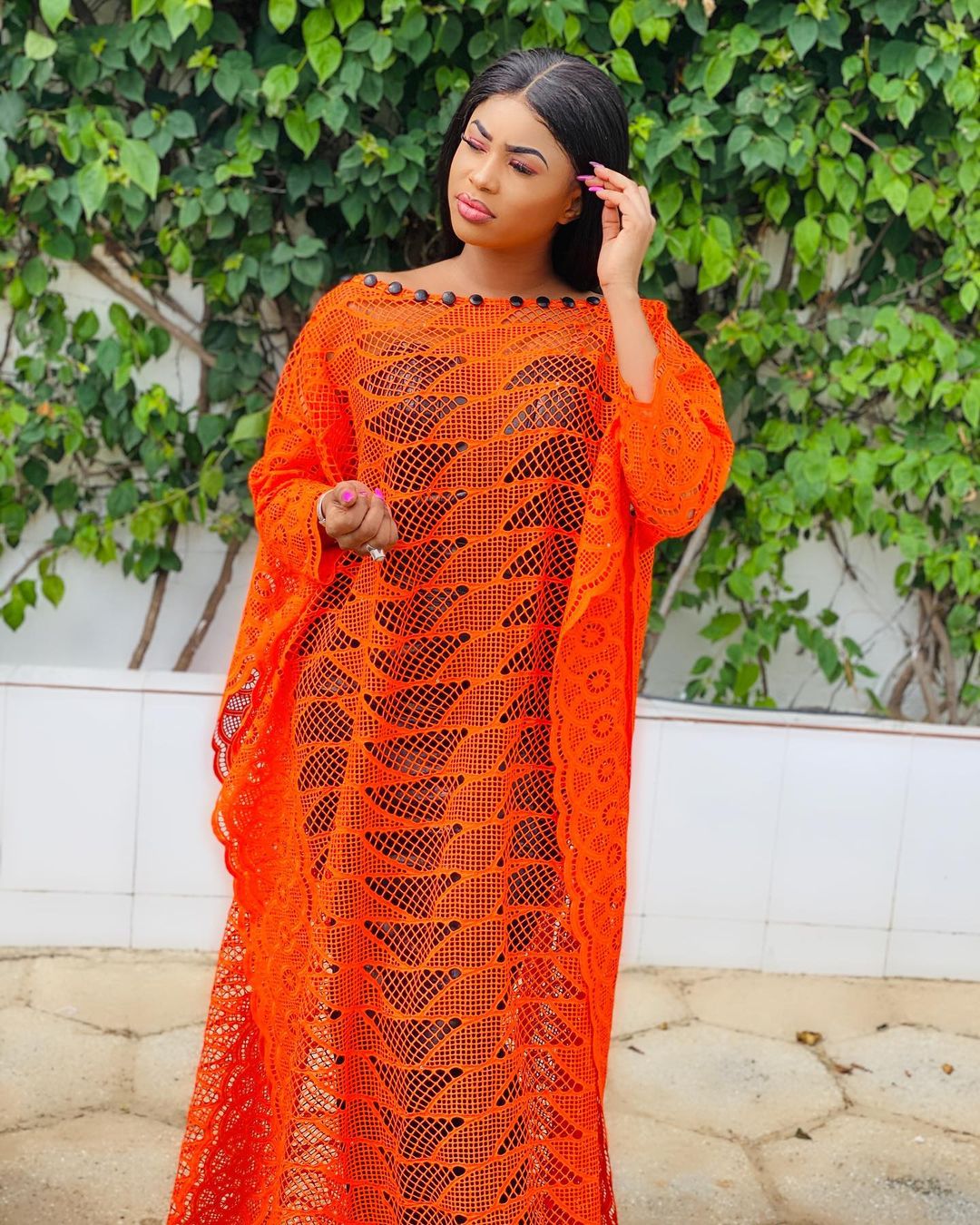 Photos - L'actrice Marichou pétillante en mode vendredi