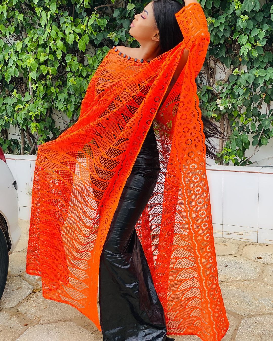 Photos - L'actrice Marichou pétillante en mode vendredi