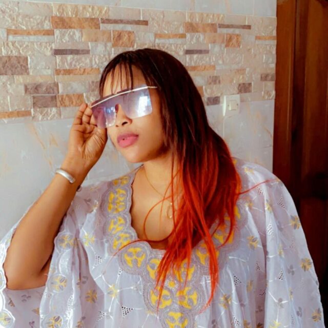 (Photos) La charmante Guigui dévoile toute sa classe en mode diongoma 2.0