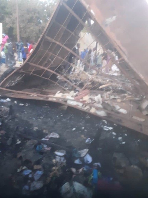 (Photos) Saint-Louis : Les images du violent incendie près de chez Mansour Faye