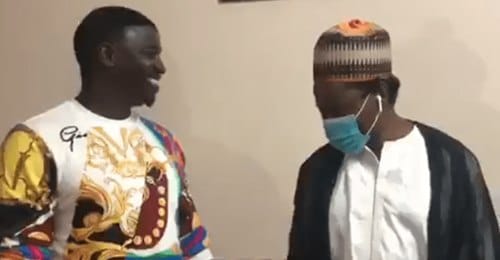 (Vidéo) Akon et des membres de sa famille chez Cheikh Mahi Cissé à Dakar