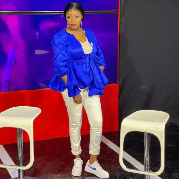 (Photos) Bijou Ndiaye éblouit la toile dans un bleu très stylé