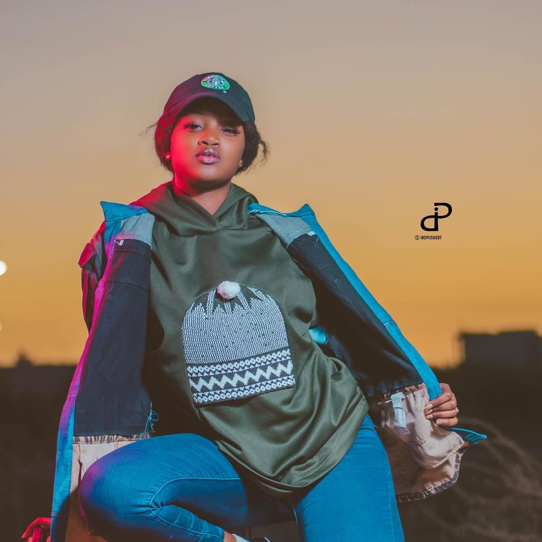 Photos - Cathy Série Virginie s’offre un petit shooting