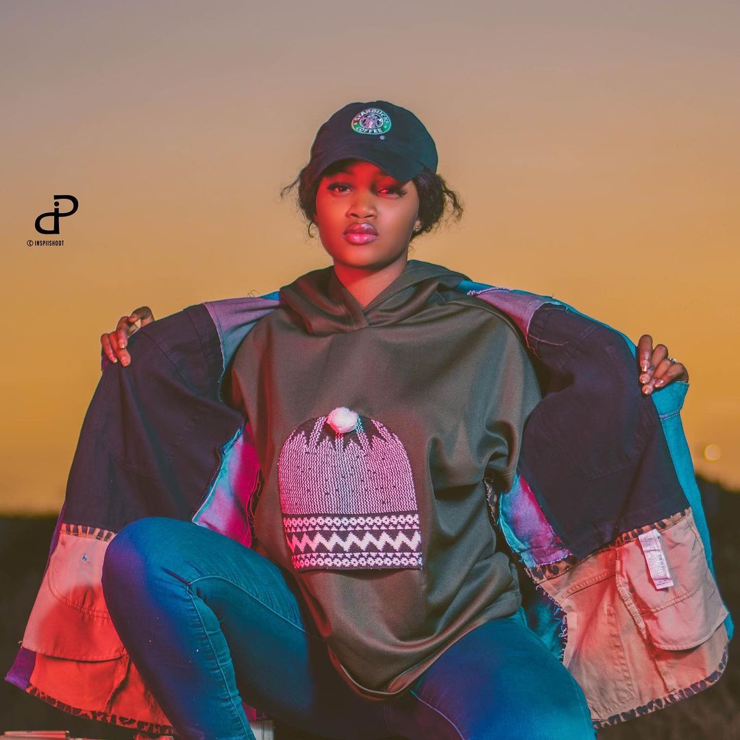 Photos - Cathy Série Virginie s’offre un petit shooting