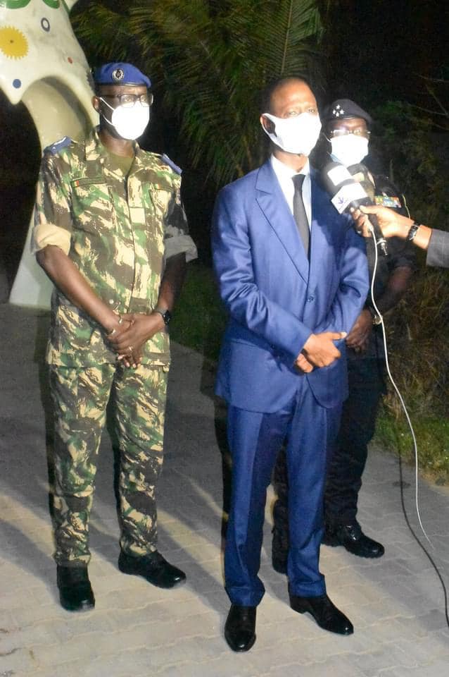 (Photos) Le ministre de l'intérieur aux chevet des blessés, civils comme militaires...