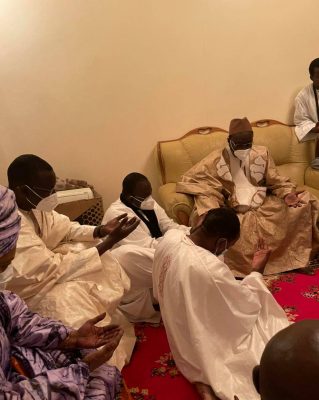 Photos - Rappel à Dieu de Serigne Modou Mokhtar Mbacké: Une délégation du PR menée par le DG de l'ONAS à Darou Marnane