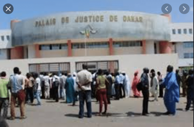 Tribunal : Les avocats de Sonko interdits d’accès au bureau du Doyen des juges