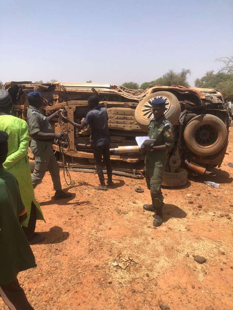 (Photos + Vidéo) - Matam : deux morts dans un grave accident de la voiture de Prince Mbacké