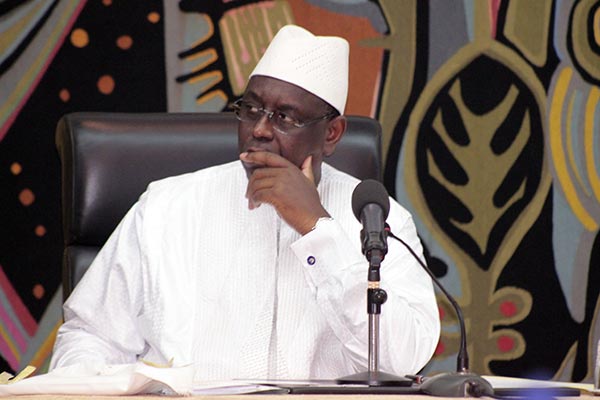 Emeutes au Sénégal: Macky Sall refuse-t-il d'entendre les multiples appels à l'apaisement ?