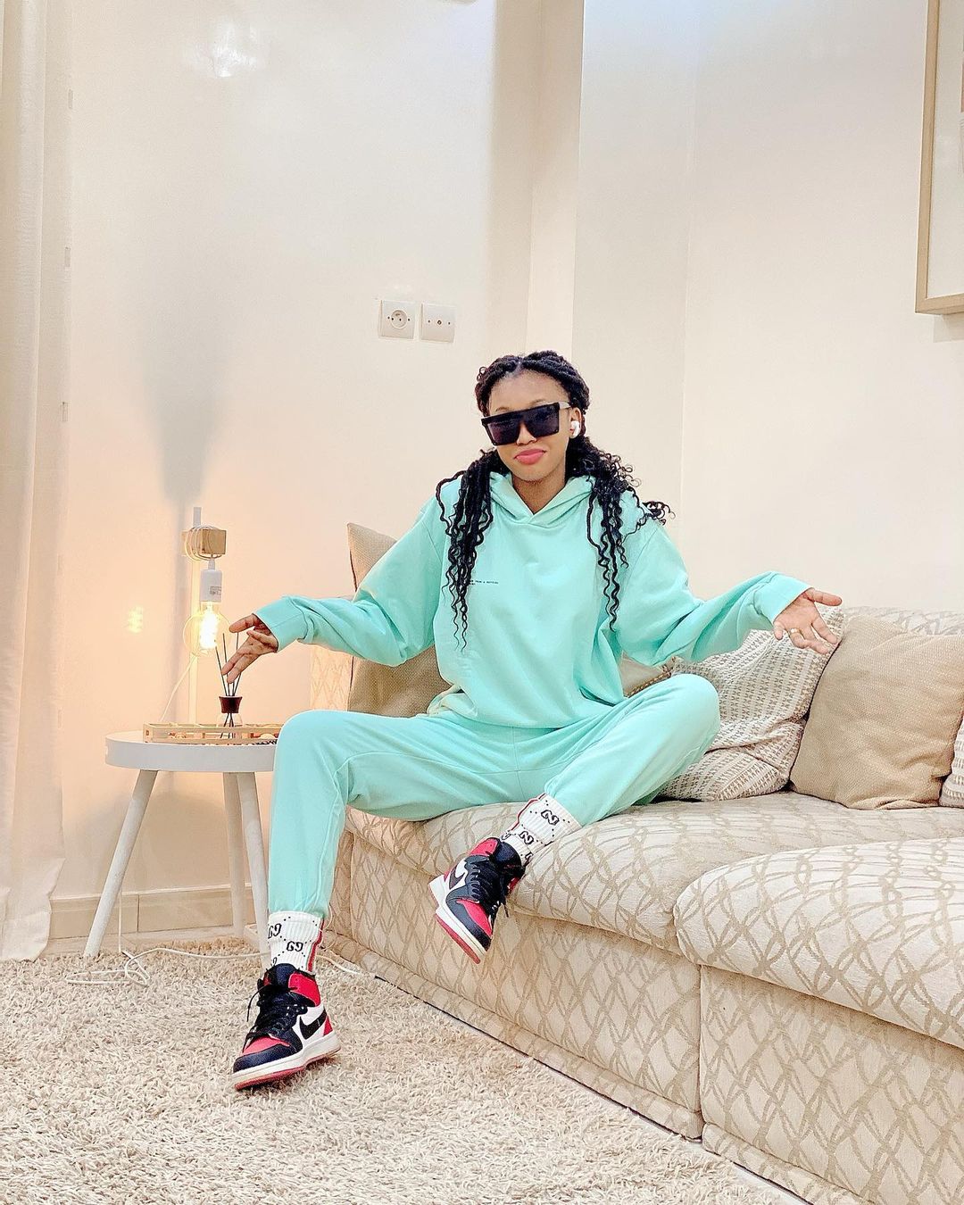 Photos – Fatel de la série Virginie, l'actrice qui fait fantasmer la toile