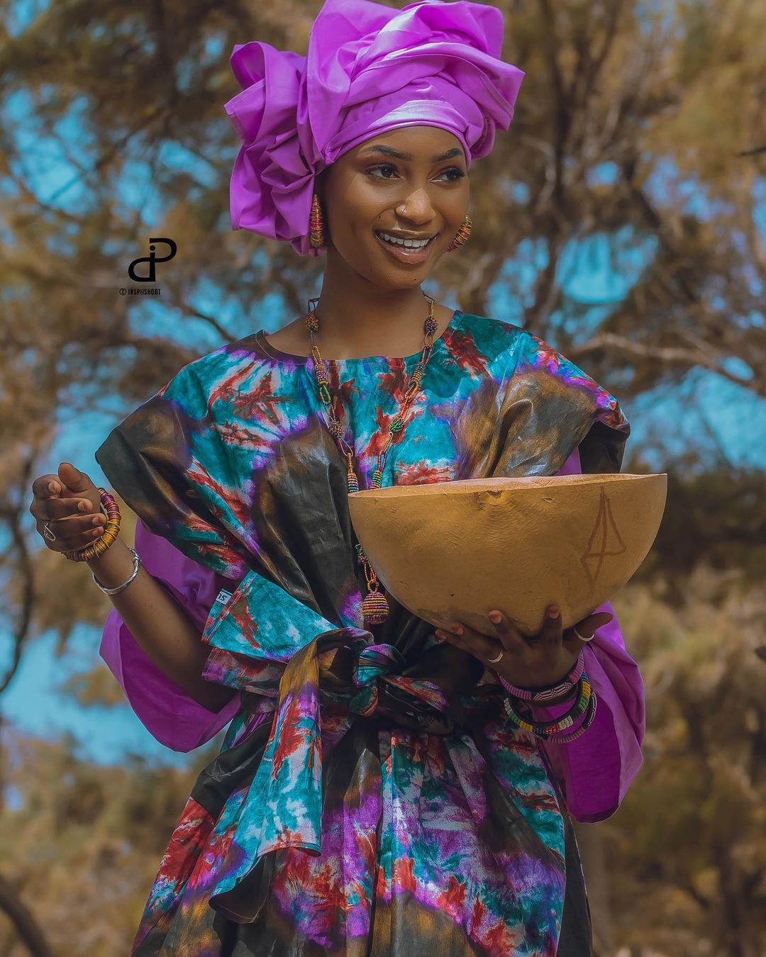 05 Photos : l'actrice Fah Aïdara rayonnante en grand boubou