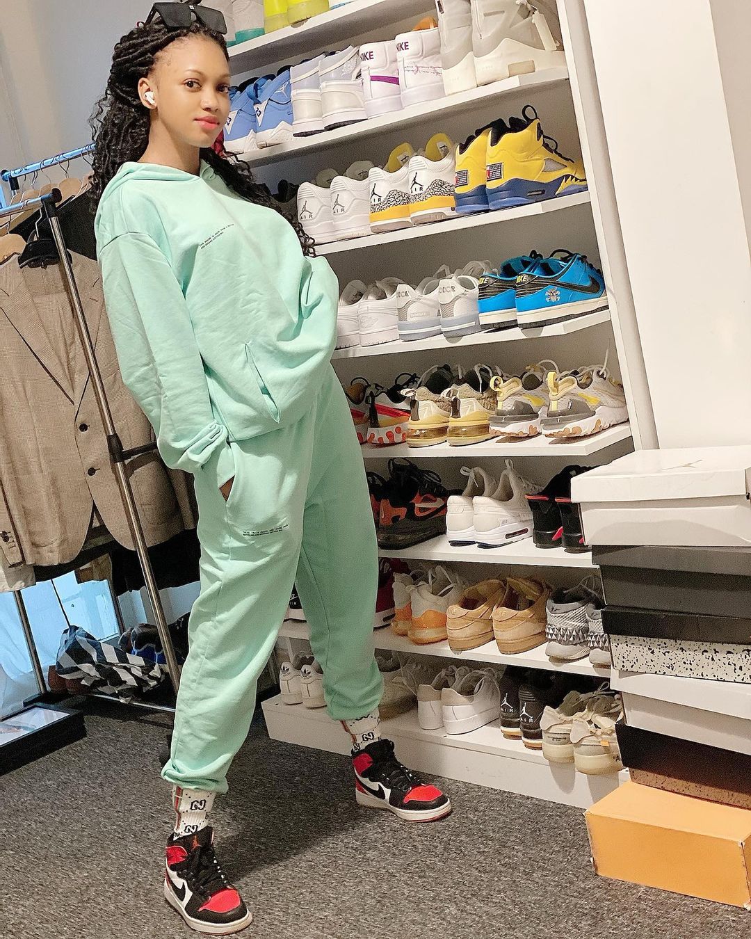 Photos – Fatel de la série Virginie, l'actrice qui fait fantasmer la toile