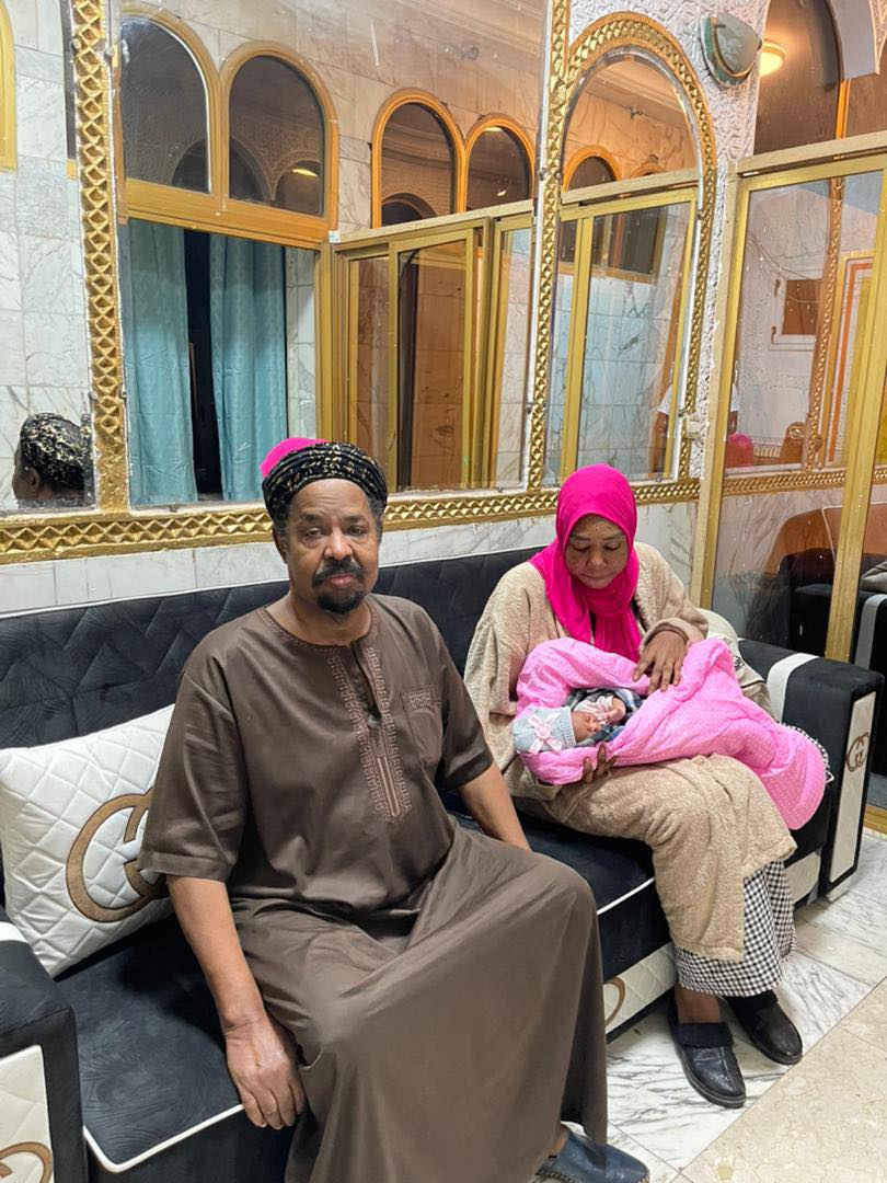 (10 photos) : Ahmed K. Niass baptise sa fille du nom de sa défunte épouse, Khady Sarr