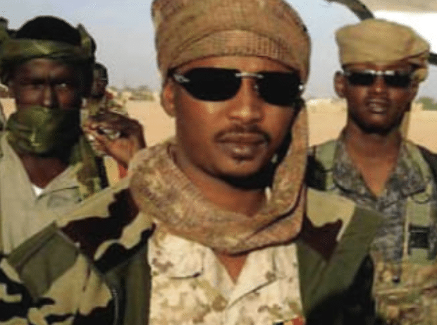 "Les militaires tchadiens se sont engagés à rendre le pouvoir aux civils": Consul