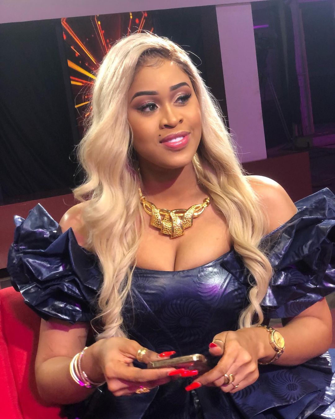 Photos: Ndeye Astou Sall s’affiche très “hot” en taille basse