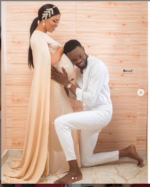 Babyboom : Les clichés de Momo Wade embrassant le ventre de son épouse Soxna Sonko choque les internautes