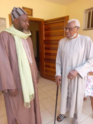 Serigne Abdou Mbacké,Khalife de Baye Cheikh Hady rend visite à Lamine Diack