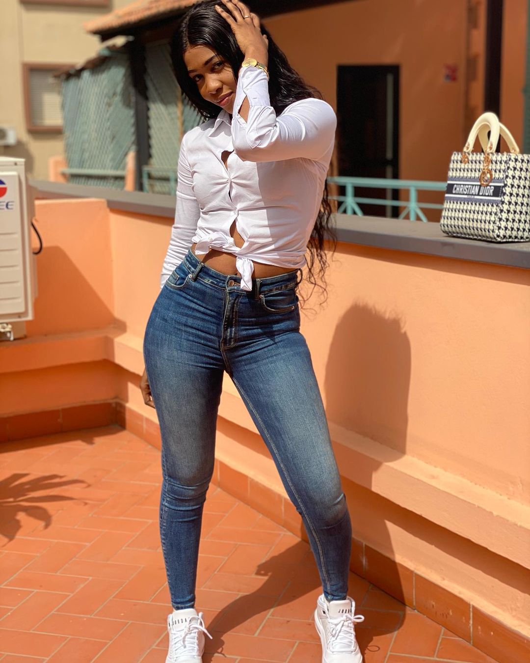(10 Photos) Fatima Sylla de la 2stv se dévoile en mode Swagg Girl