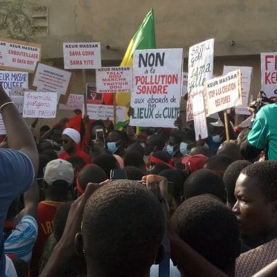 Anarchie à Keur Massar : Des populations battent le macadam et "fusillent" le maire !