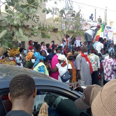 Anarchie à Keur Massar : Des populations battent le macadam et "fusillent" le maire !