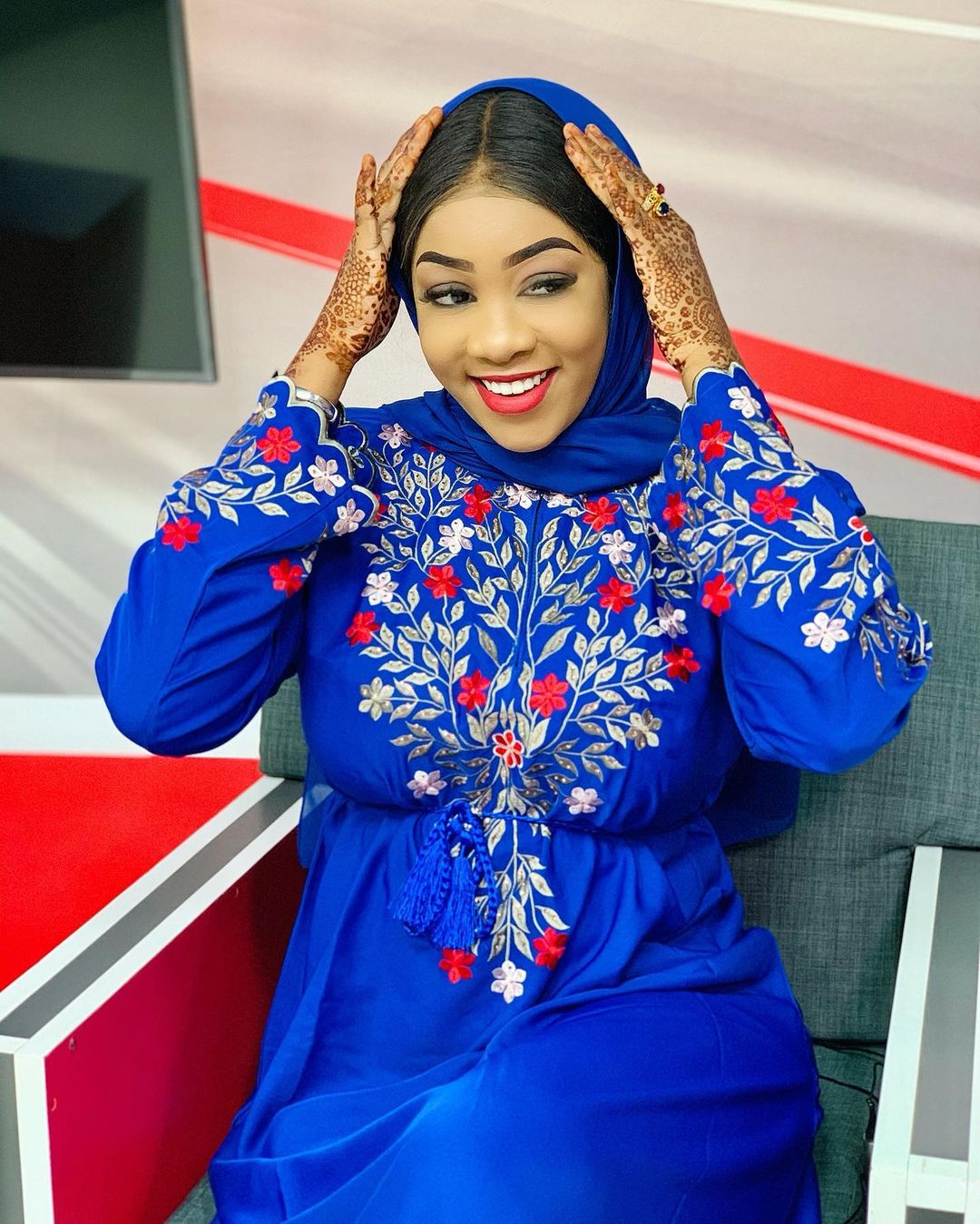 (17 Photos) - Marième Diallo de la Sentv sublime en mode Jalabi