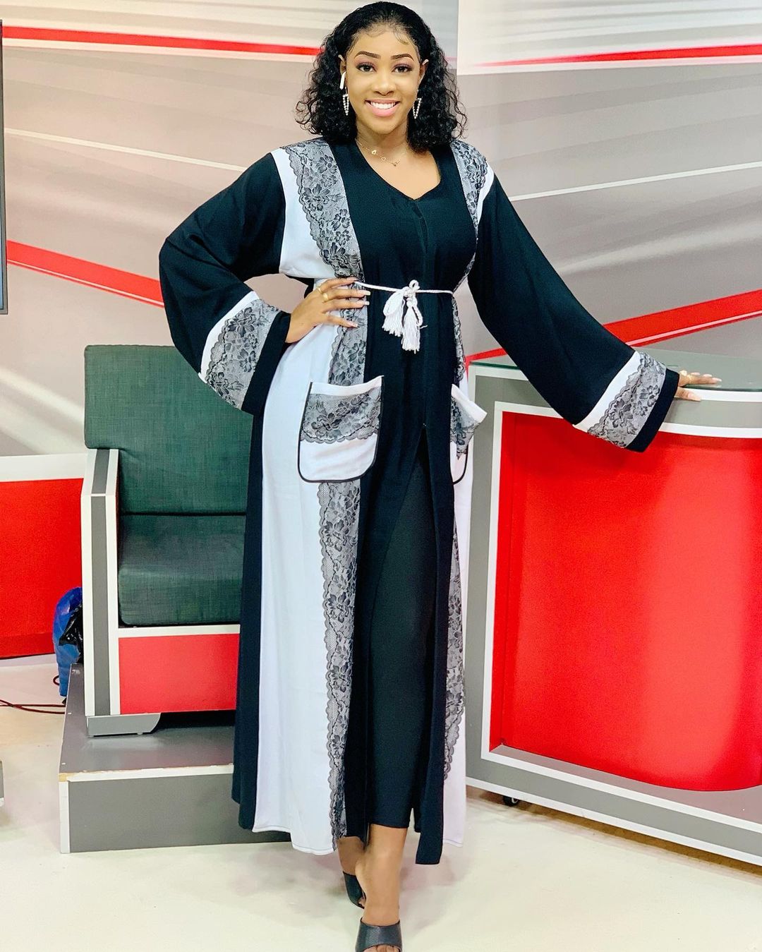 (17 Photos) - Marième Diallo de la Sentv sublime en mode Jalabi