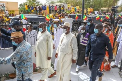 (Photos)-Tournée économique : Le Président Macky Sall et Cheikh Oumar Hann en toute complicité !