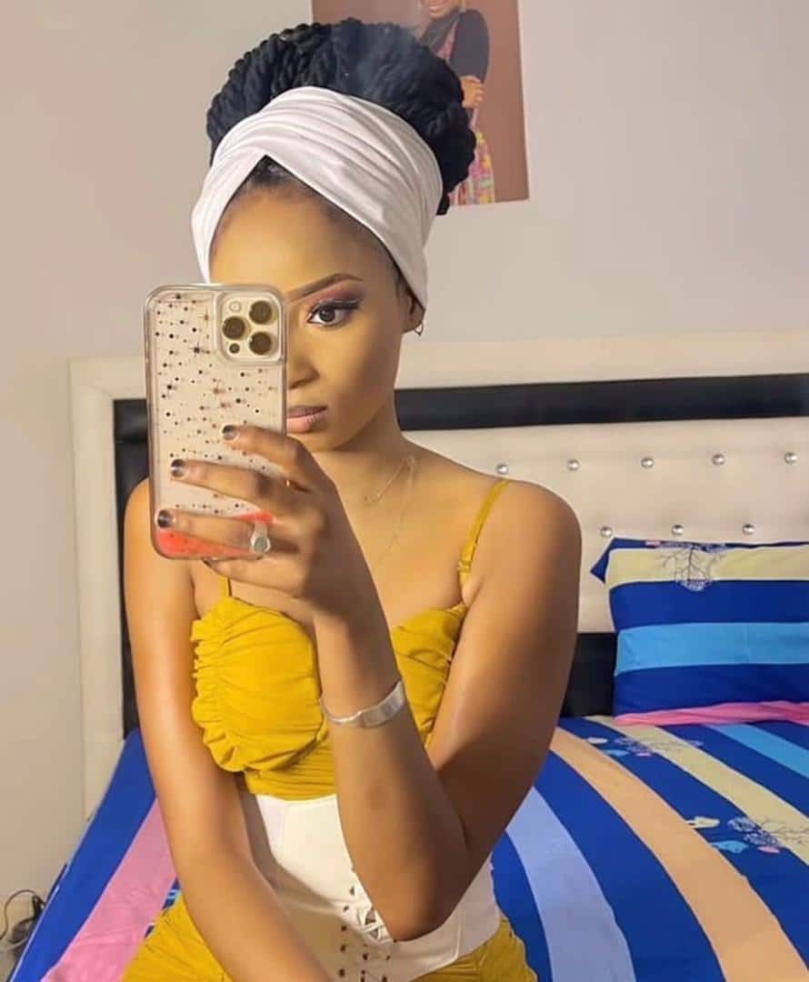 (Photo) Mèches, petite robe…: Fah Aidara jette finalement le voile