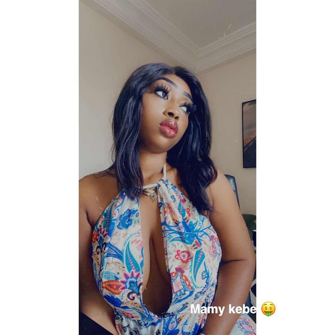 Photos – Mamy Kébé dépoussière la toile avec une tenue très sexy.